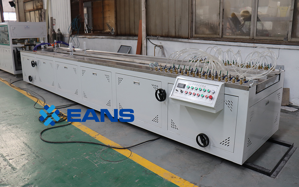 Máquina para fabricar marcos de puertas WPC de China