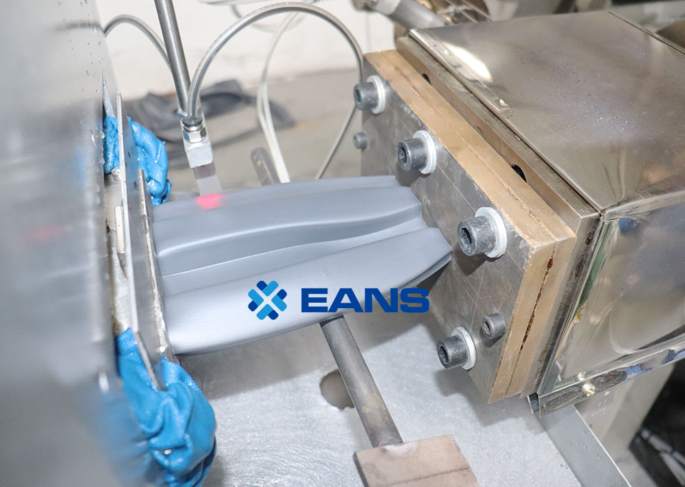 M&aacute;quina para fabricar revestimientos de paredes PS