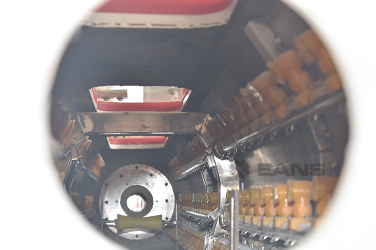 m&aacute;quina de tubos de PVC