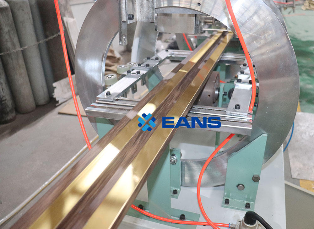 M&aacute;quina para fabricar paneles PS