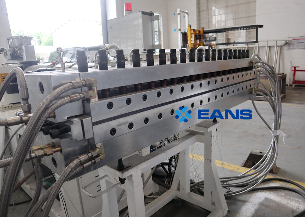 m&aacute;quina de tablero de espuma de pvc