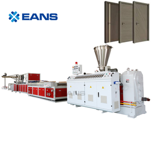 Máquina para fabricar extrusiones de puertas WPC