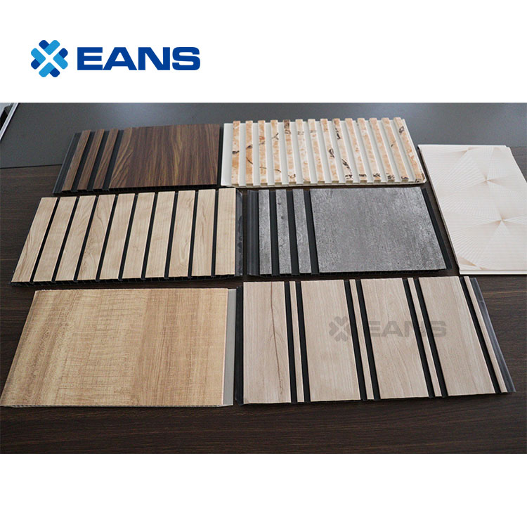 M&aacute;quina para fabricar paneles de pared de PVC